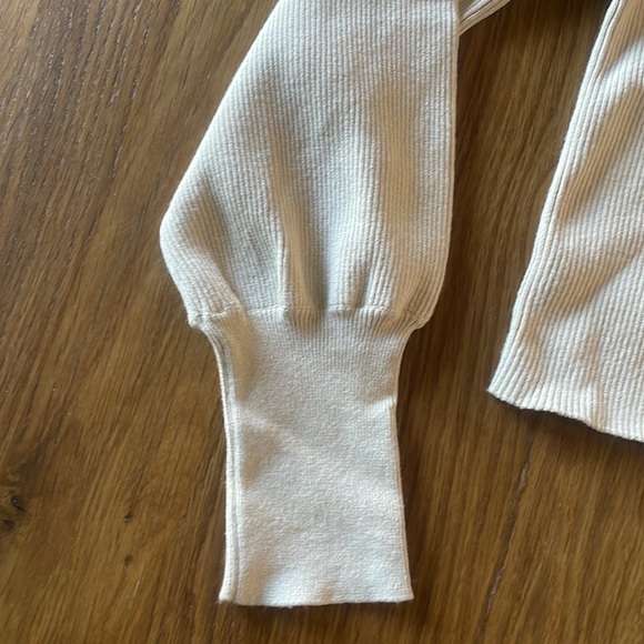 Hugo Boss | Faldesta V-neck Top - Picture 3 of 6